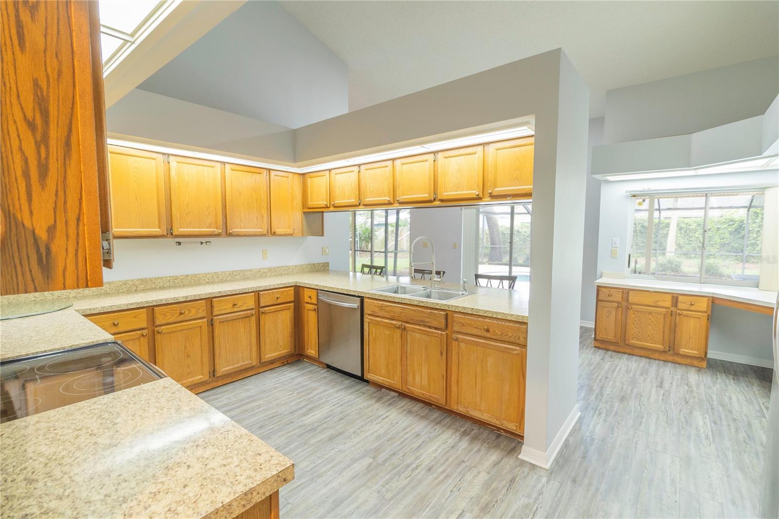 Image 17 of 40 For 2536 Mason Oaks Drive