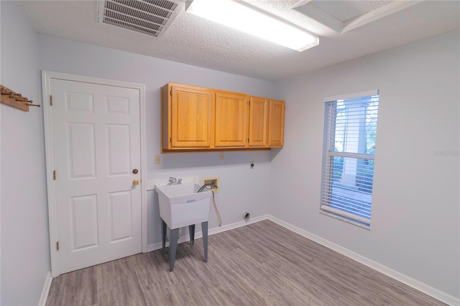 Image 34 of 40 For 2536 Mason Oaks Drive