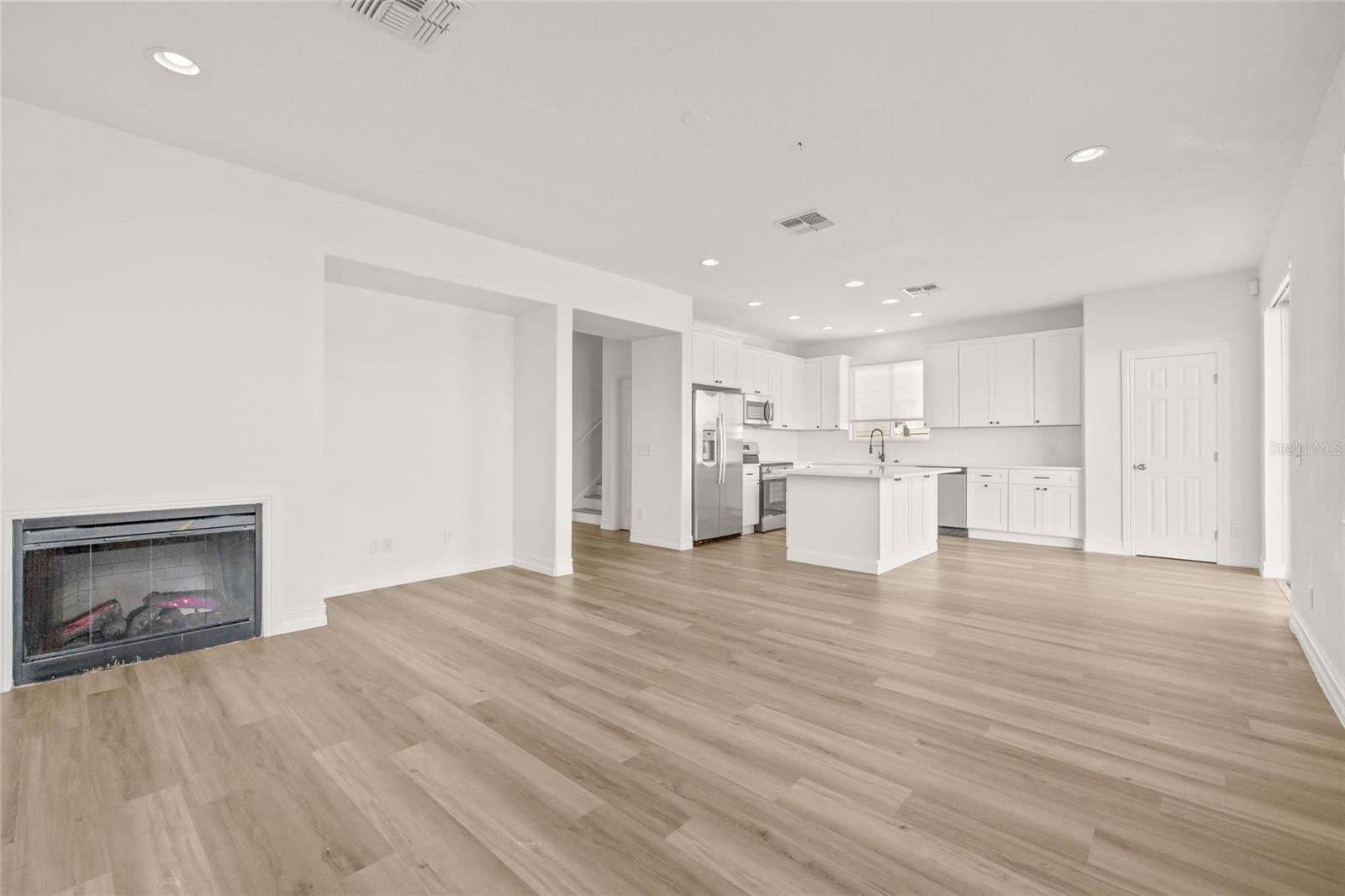 Image 10 of 49 For 17507 Balmaha Drive