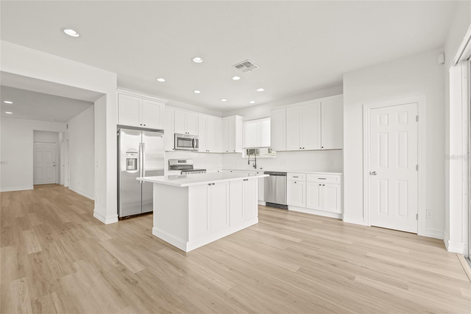 Image 12 of 49 For 17507 Balmaha Drive