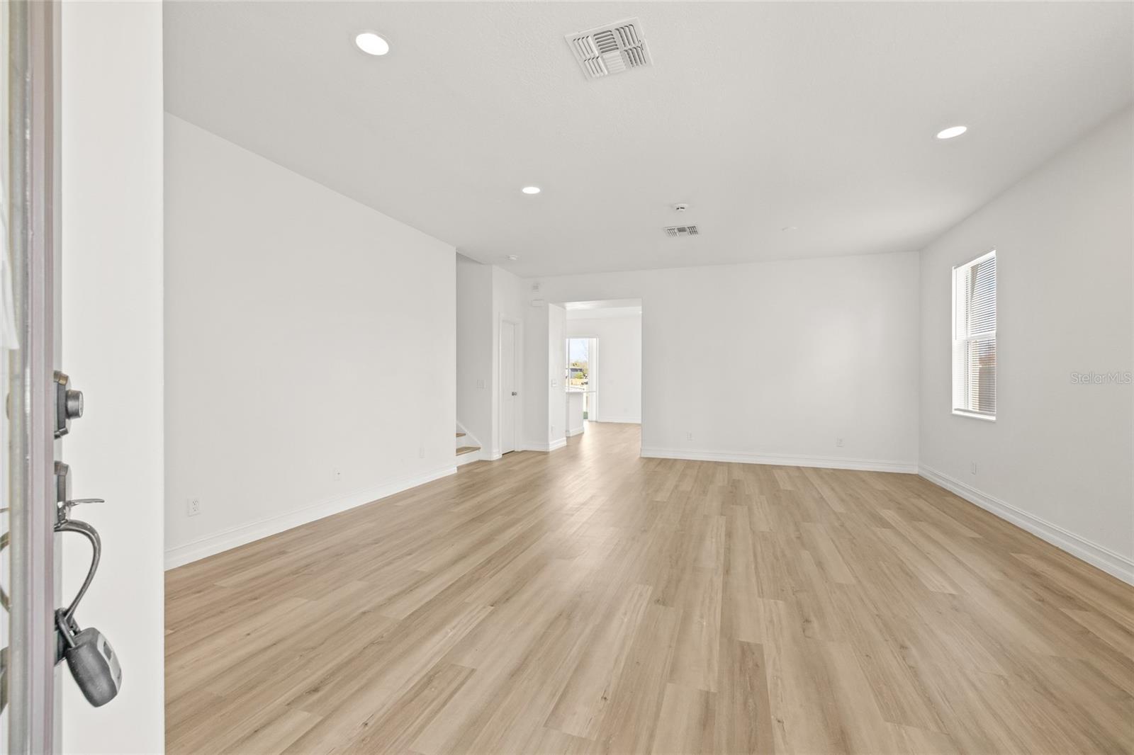 Image 3 of 49 For 17507 Balmaha Drive