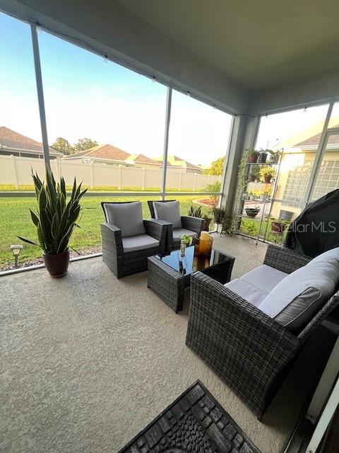Listing photo id 20 for 2900 Banyan Hill Lane