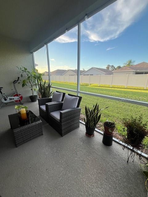 Listing photo id 23 for 2900 Banyan Hill Lane