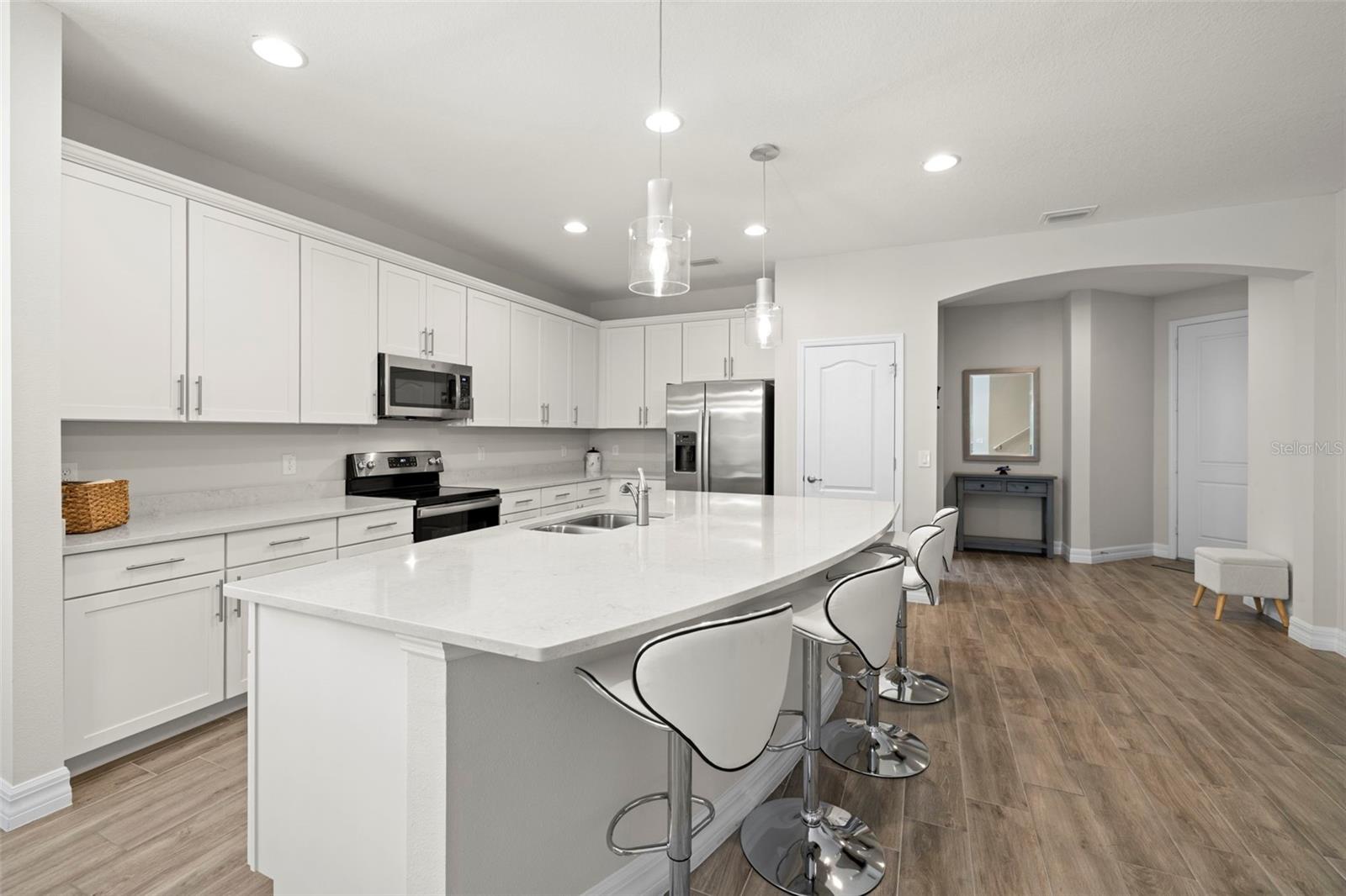 Image 10 of 45 For 274 Villa Luna Lane