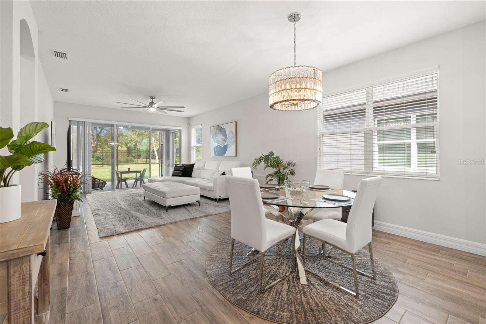 Image 11 of 45 For 274 Villa Luna Lane