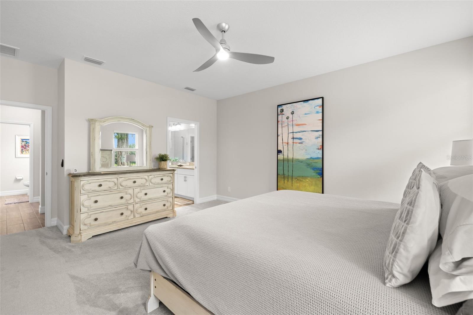 Image 19 of 45 For 274 Villa Luna Lane