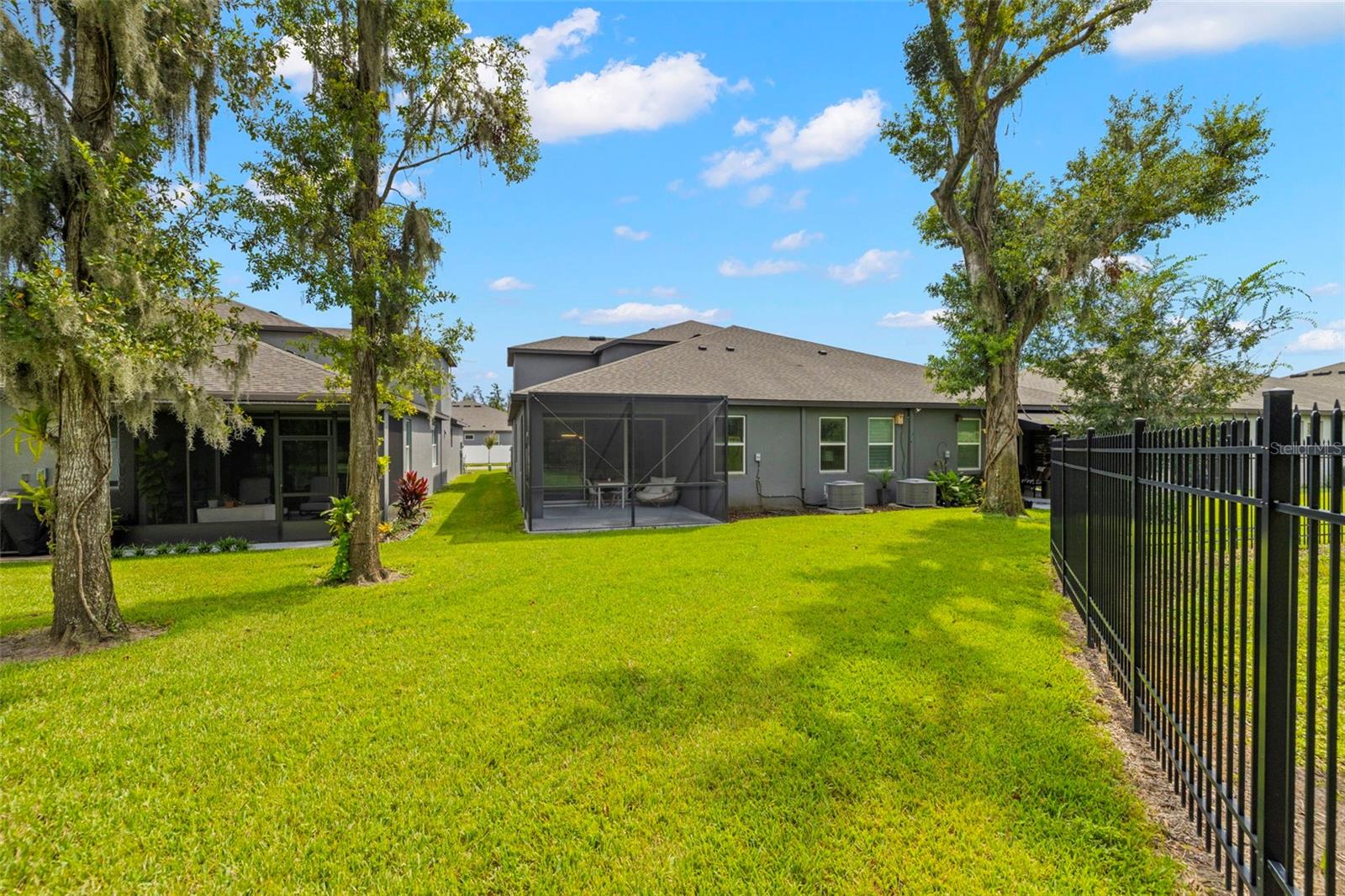 Image 34 of 45 For 274 Villa Luna Lane