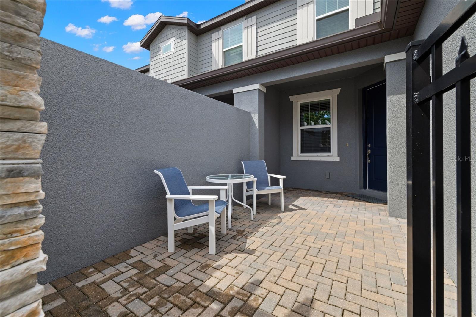 Image 4 of 45 For 274 Villa Luna Lane