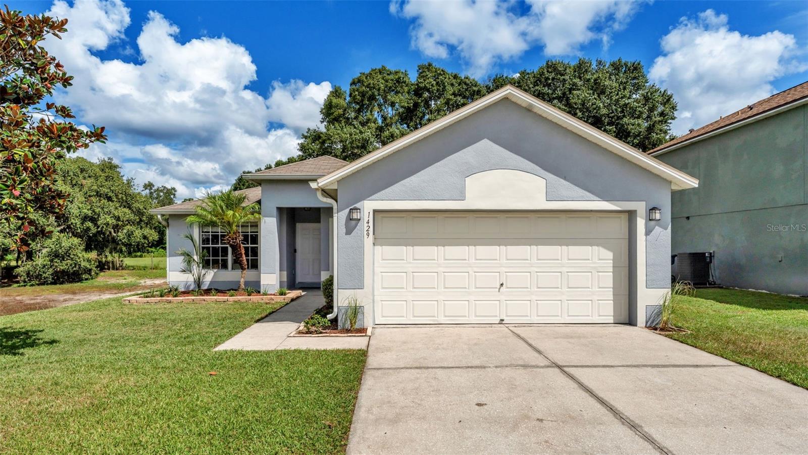 Details for 1429 Country Chase Drive, LAKELAND, FL 33810