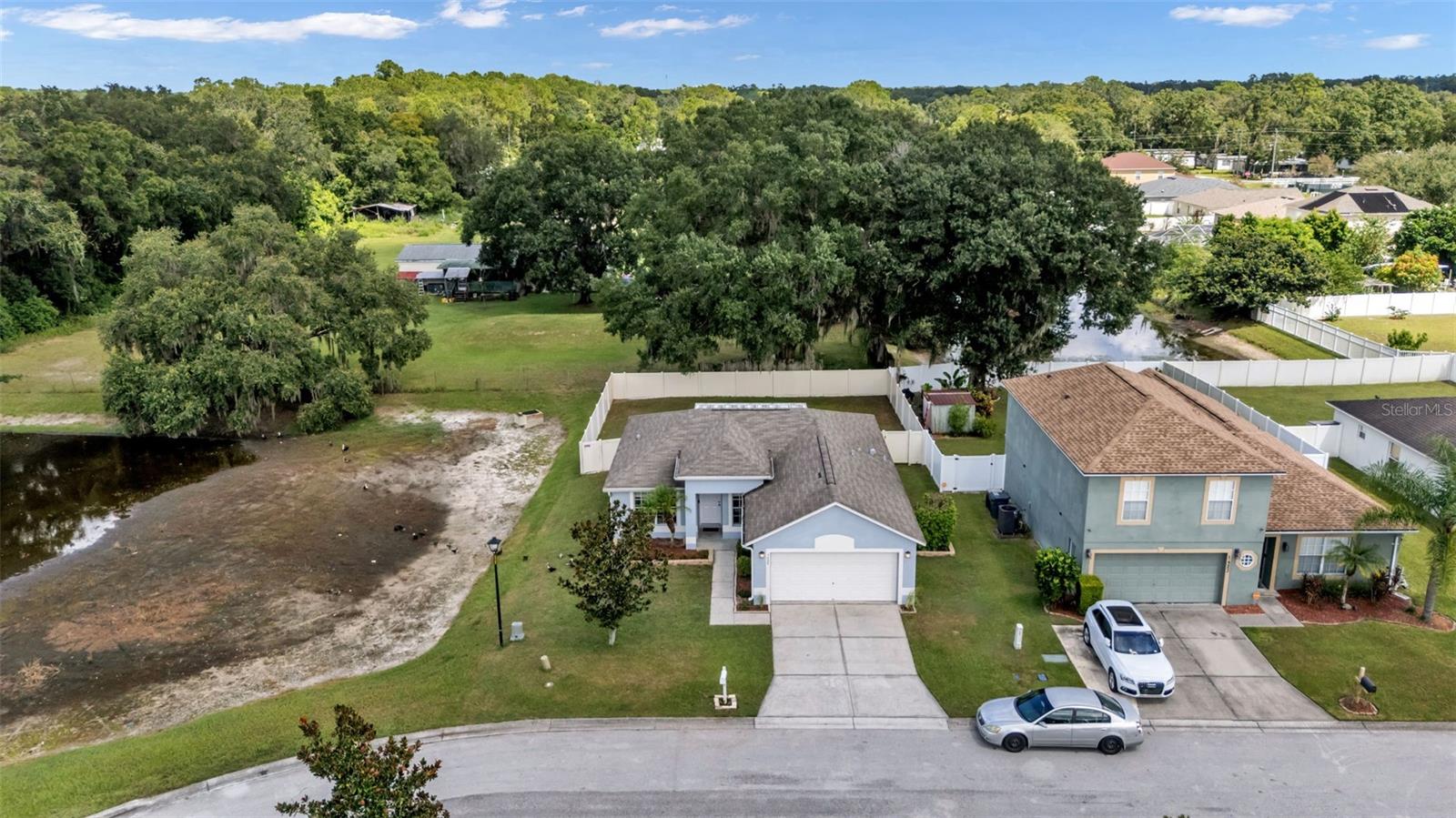 Image 36 of 39 For 1429 Country Chase Drive