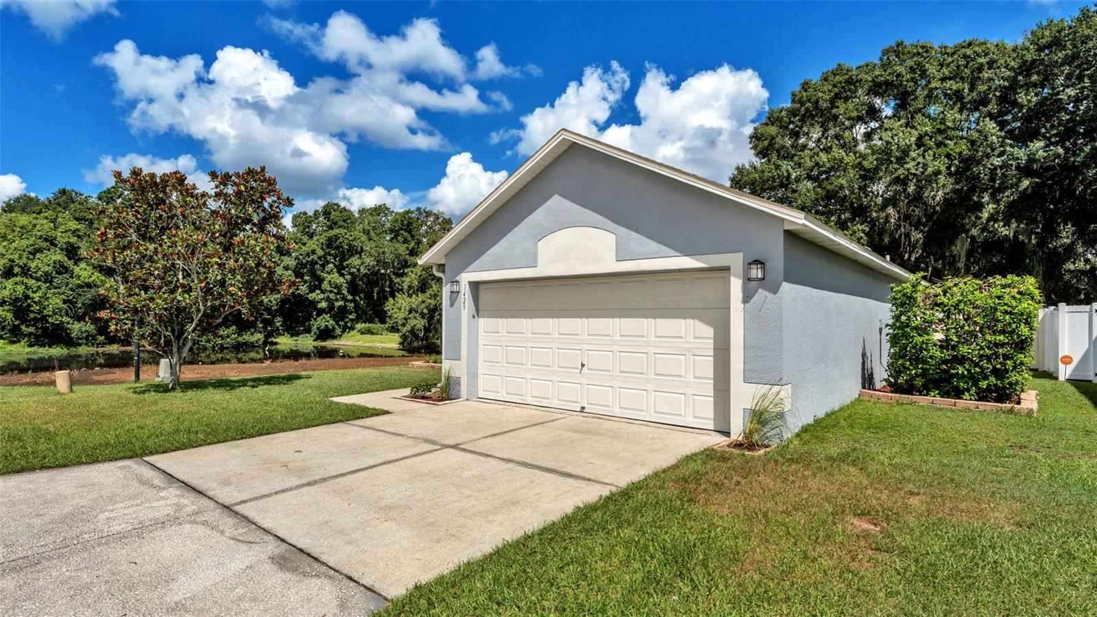 Image 38 of 39 For 1429 Country Chase Drive