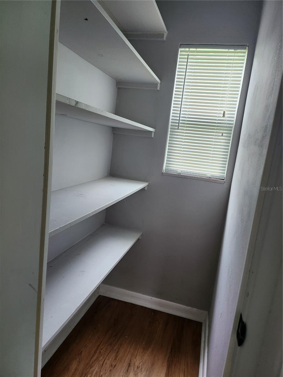 Image 12 of 21 For 507 12th Street Nw