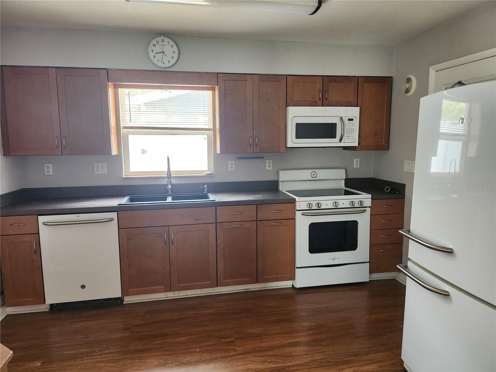 Image 13 of 21 For 507 12th Street Nw