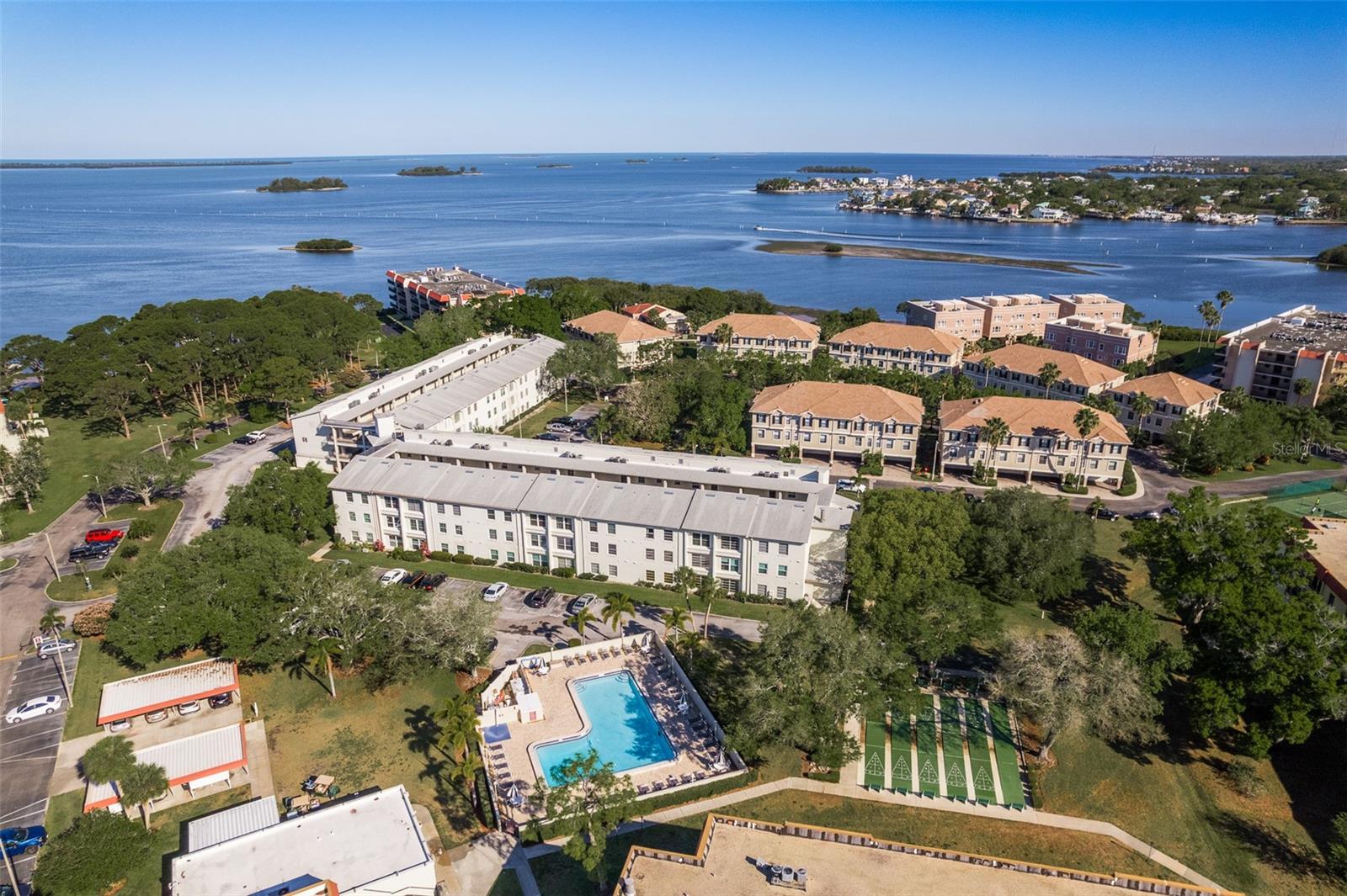 Image 21 of 38 For 2700 Bayshore Boulevard 1107