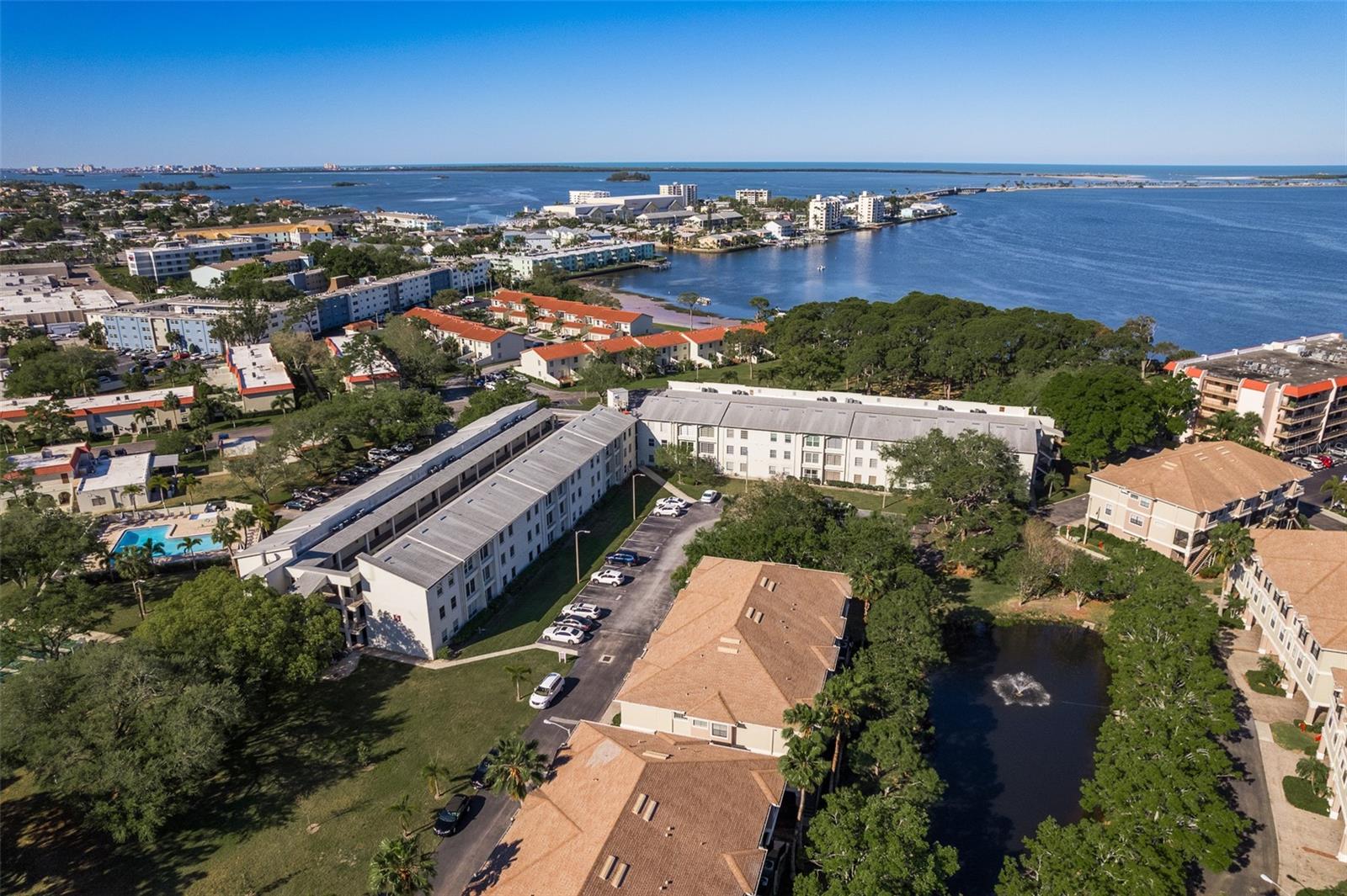 Image 37 of 38 For 2700 Bayshore Boulevard 1107