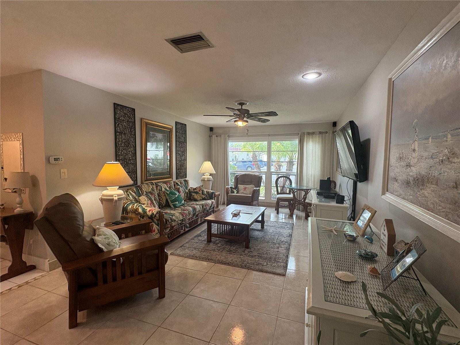 Image 6 of 38 For 2700 Bayshore Boulevard 1107