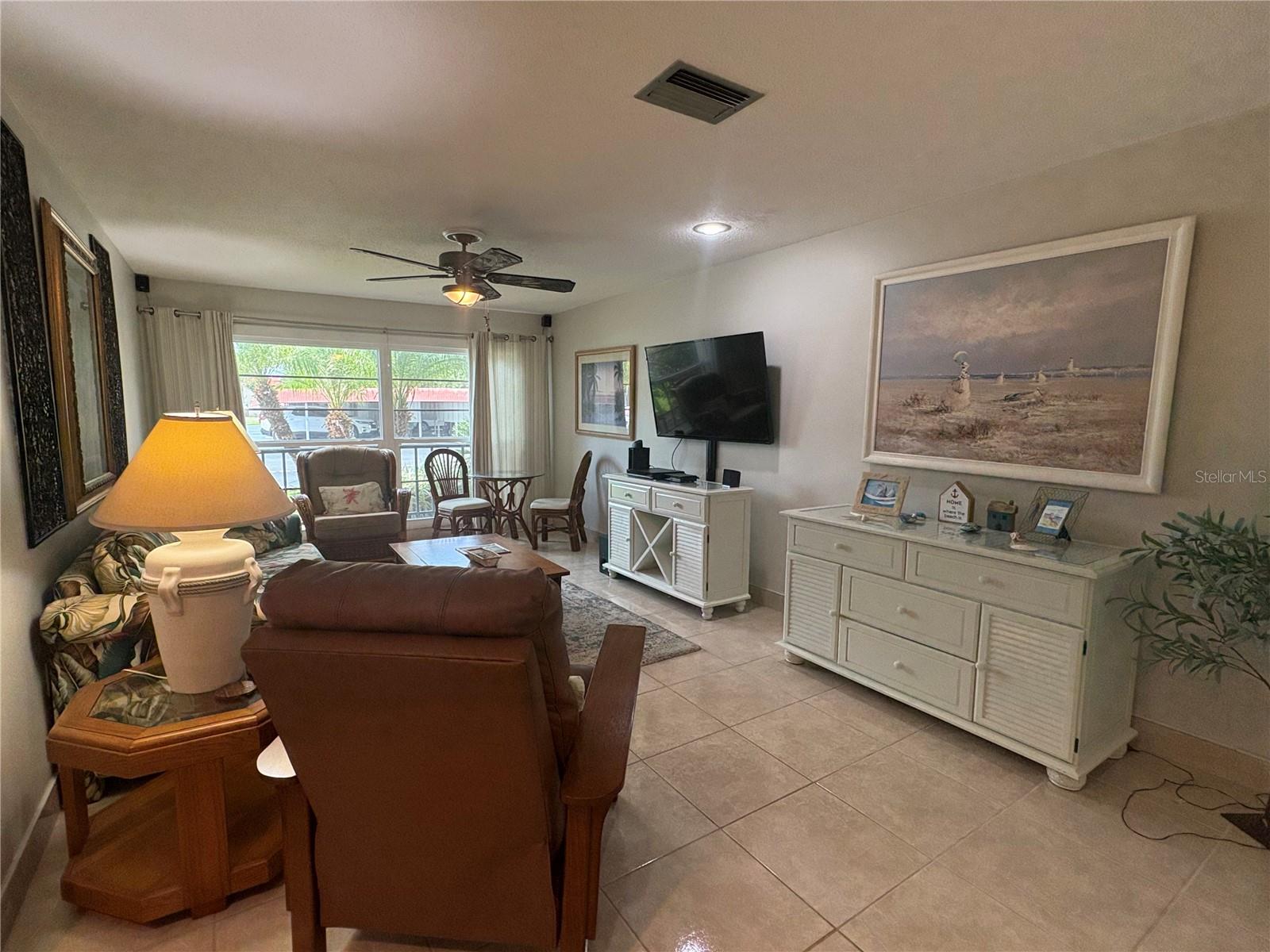 Image 7 of 38 For 2700 Bayshore Boulevard 1107