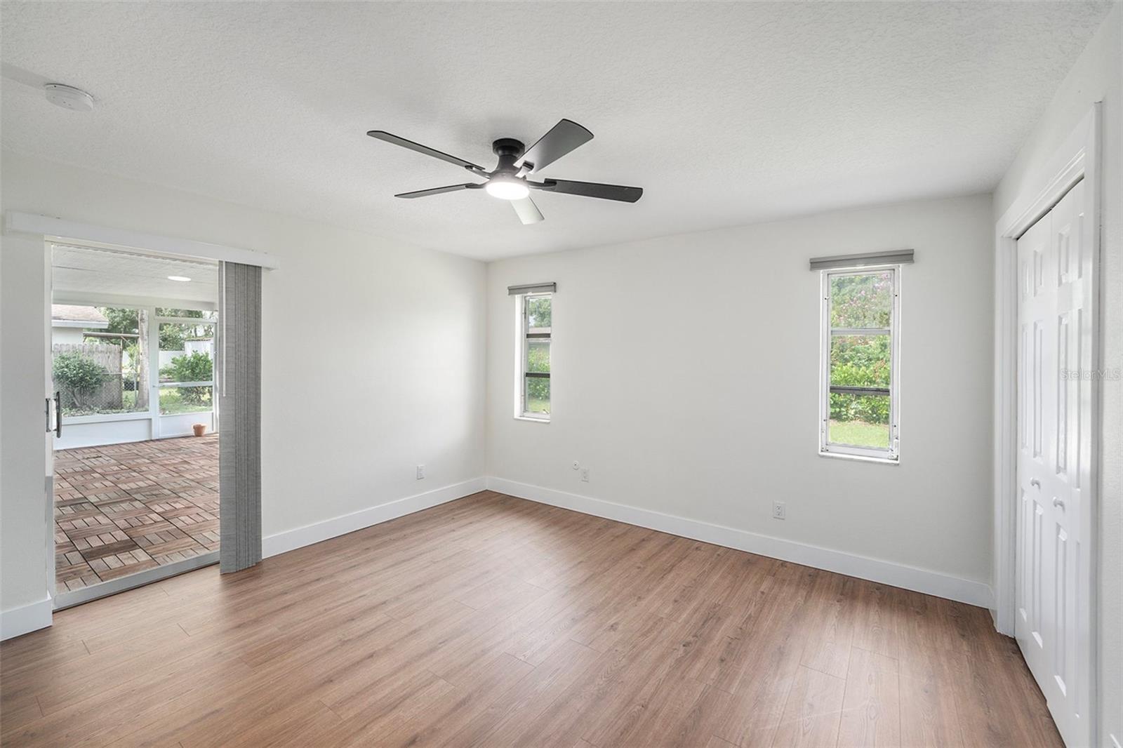 Image 13 of 27 For 1562 S Lake Ave
