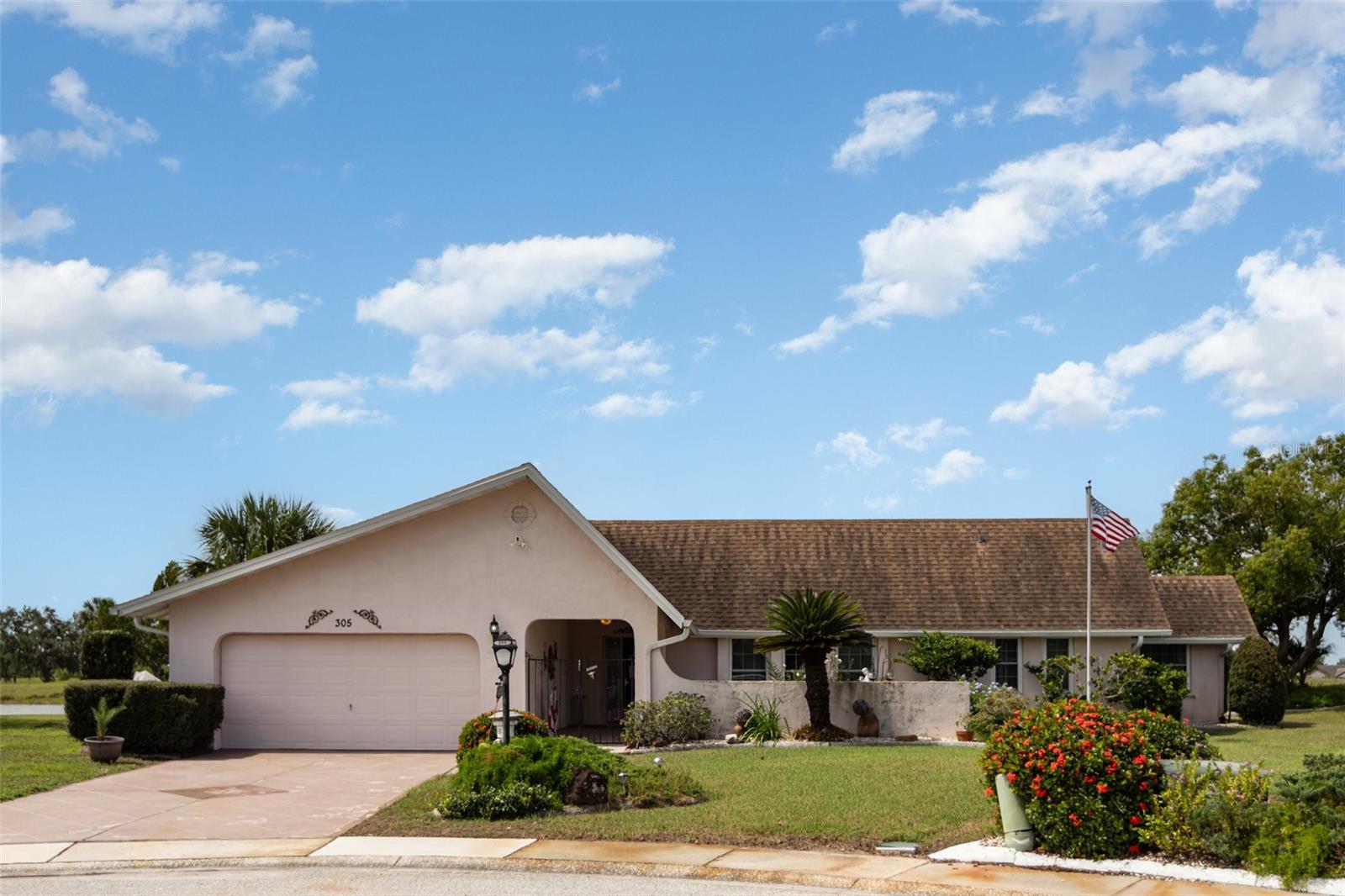 Details for 305 Cranston Place, SUN CITY CENTER, FL 33573