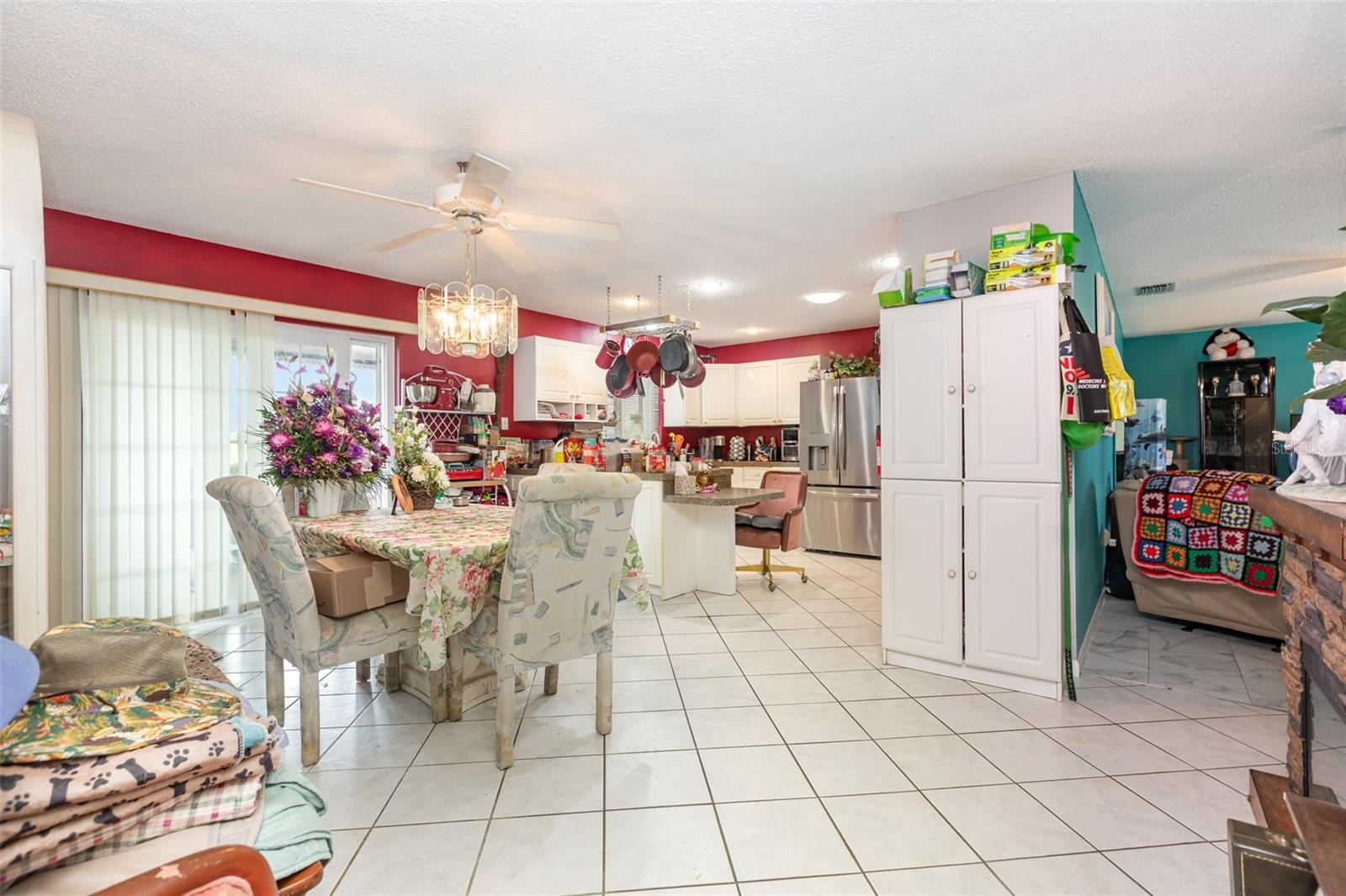 Image 12 of 48 For 305 Cranston Place
