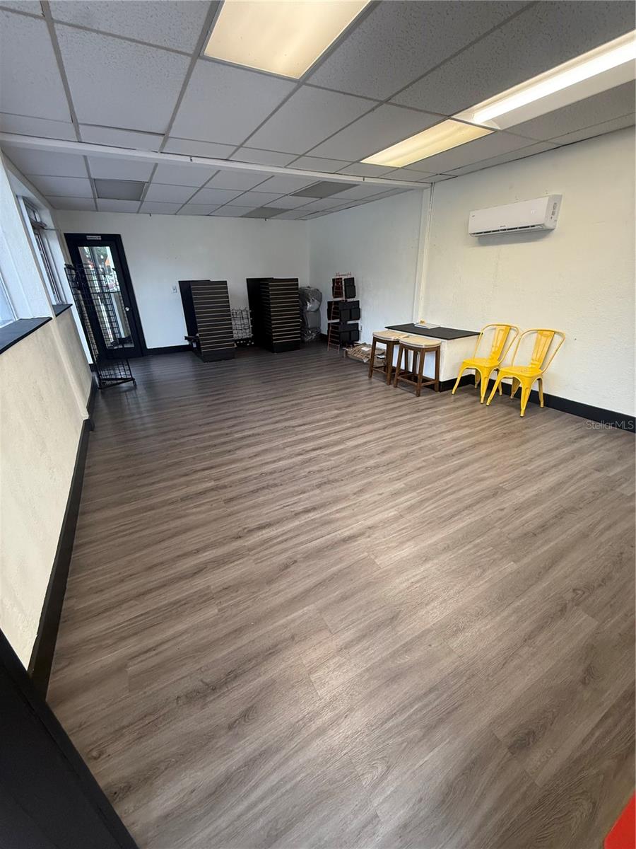 Listing photo id 1 for 14602 7th Street