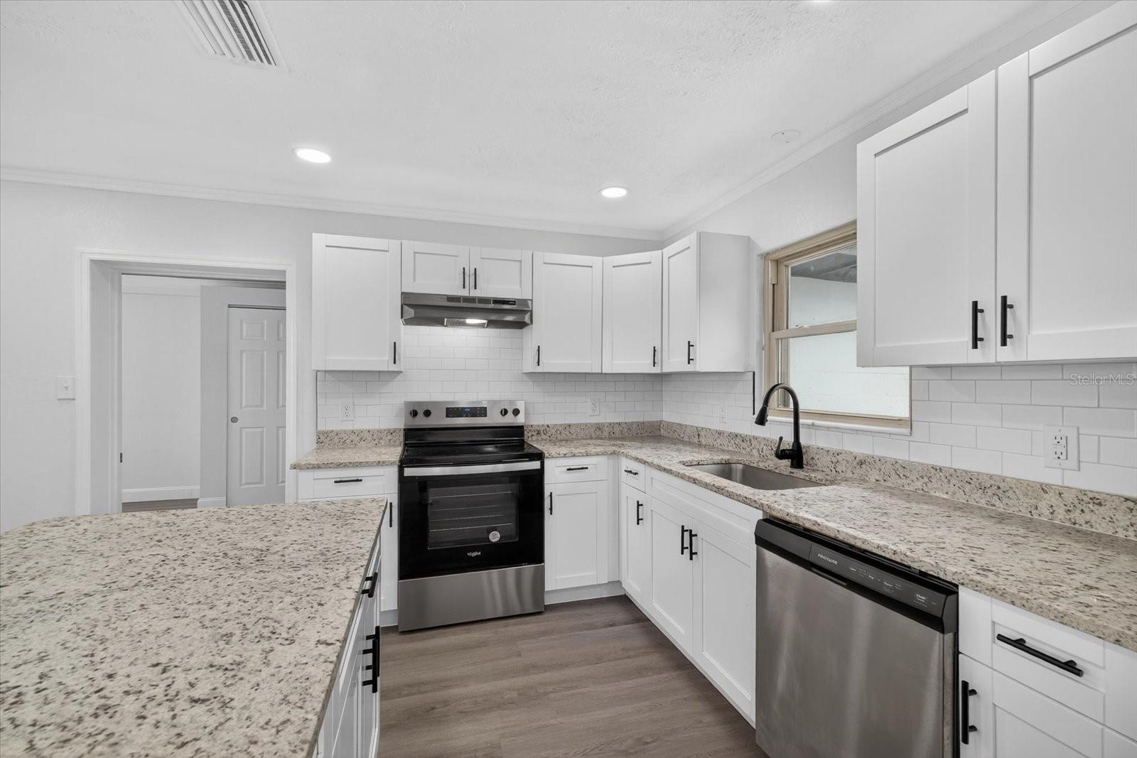 Image 10 of 38 For 15306 16th Street