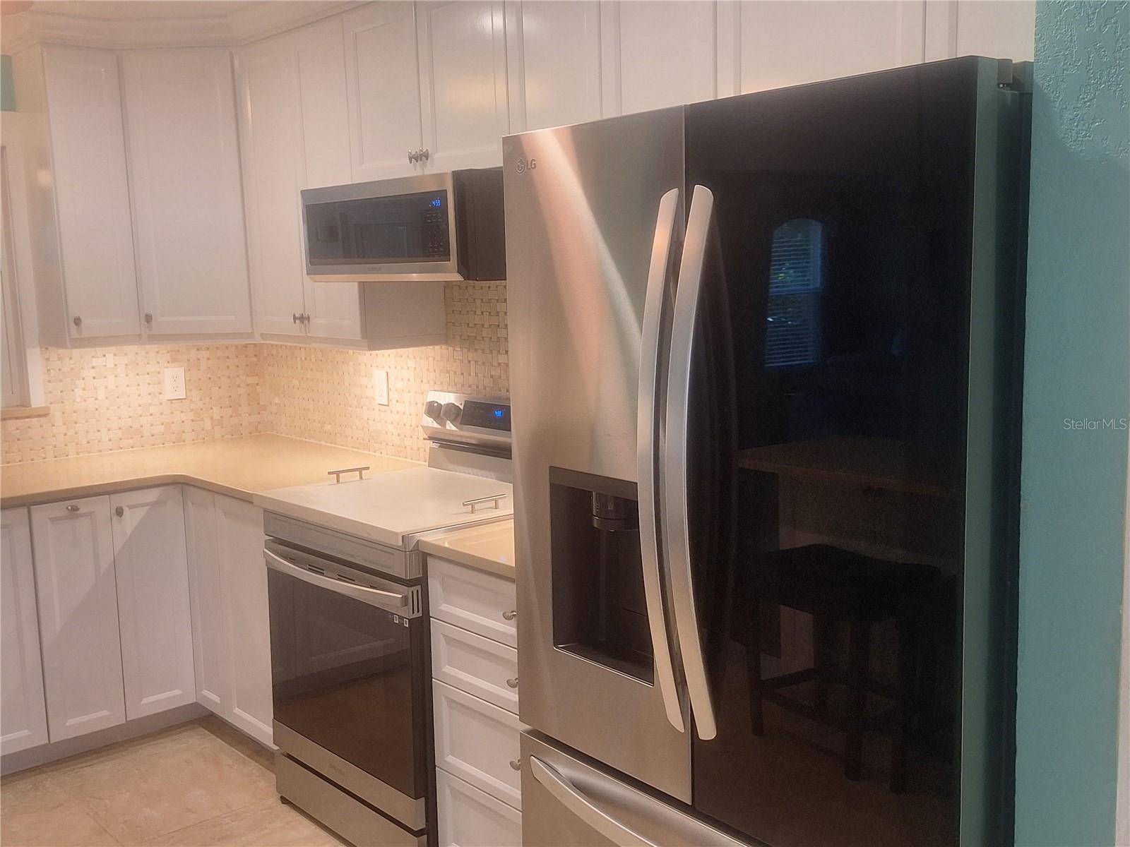 Image 11 of 64 For 9613 Leeward Avenue