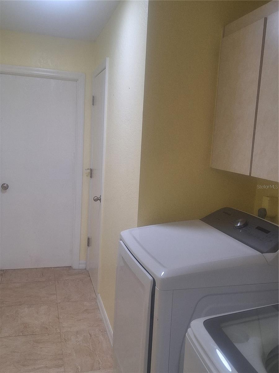Image 15 of 64 For 9613 Leeward Avenue