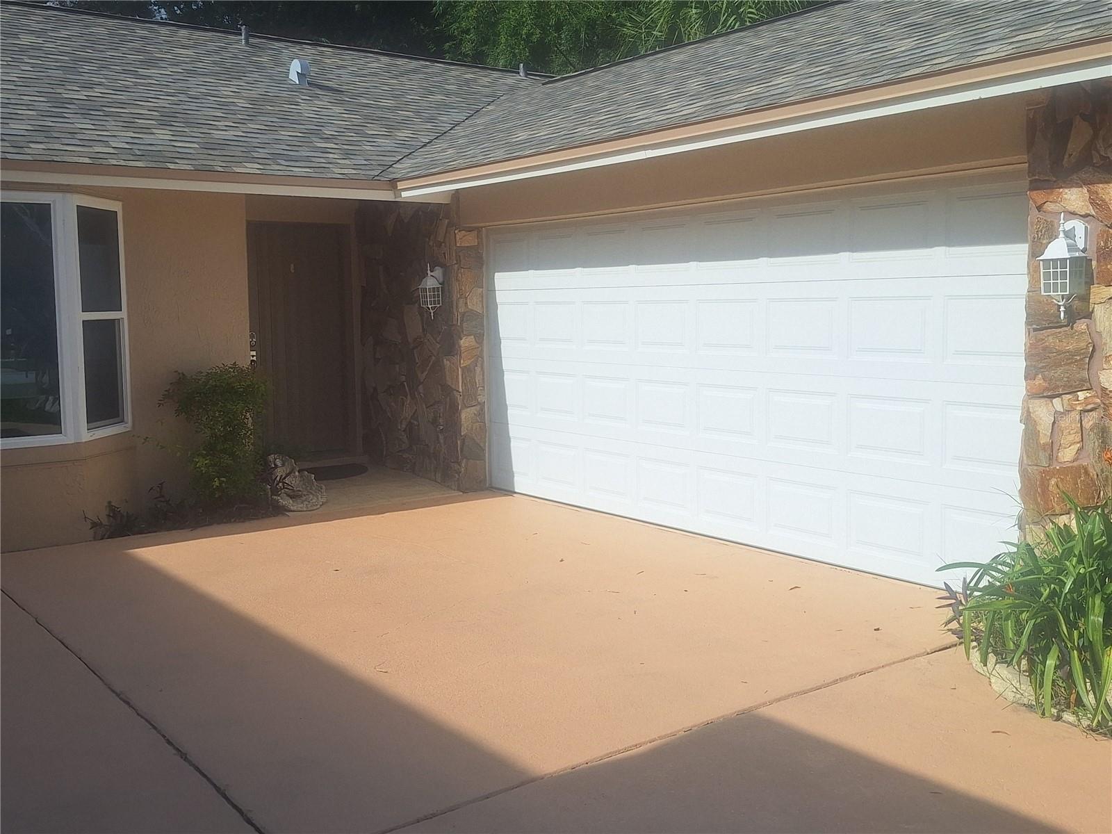 Image 4 of 64 For 9613 Leeward Avenue