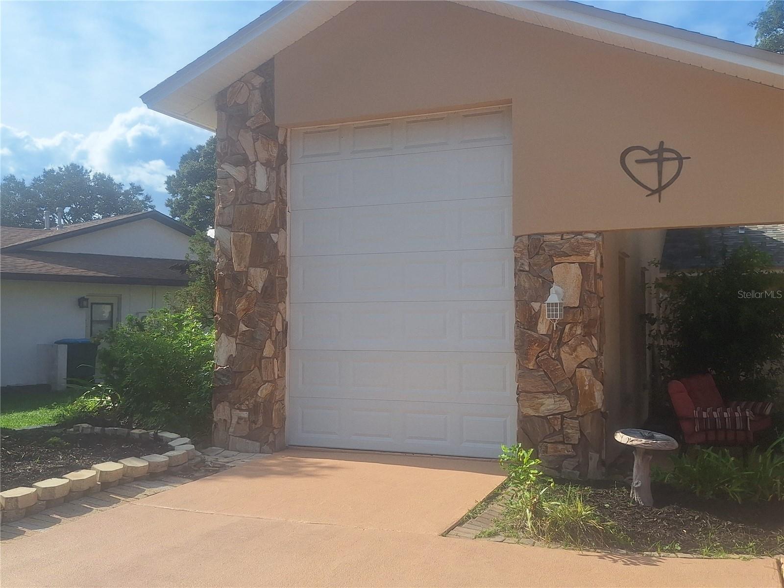 Image 6 of 64 For 9613 Leeward Avenue