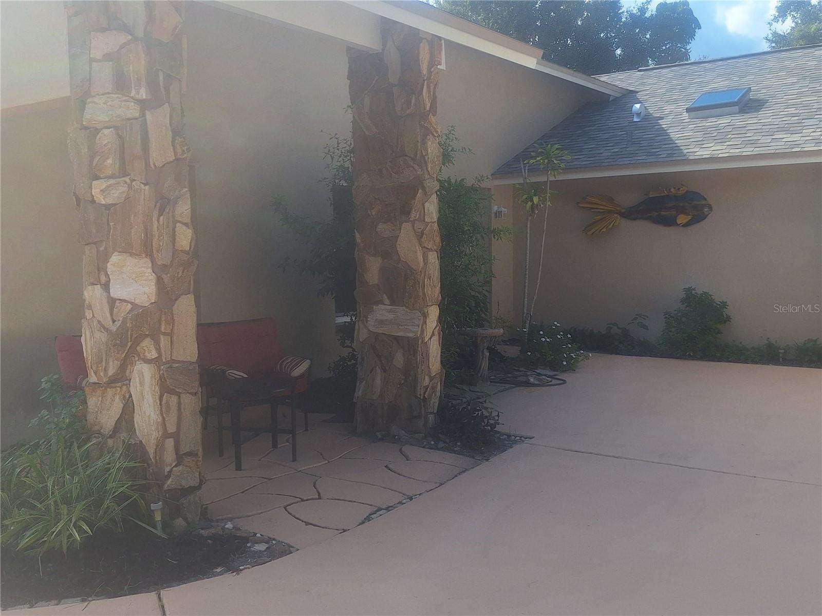 Image 8 of 64 For 9613 Leeward Avenue