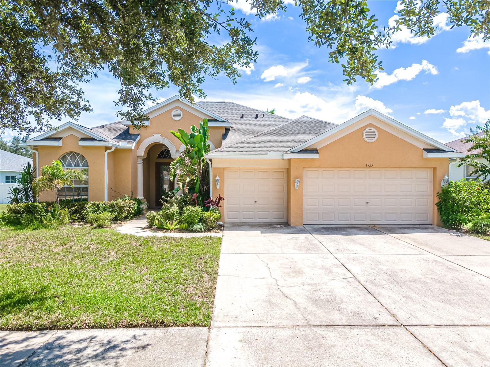 Details for 1923 Rutherford Drive, DOVER, FL 33527