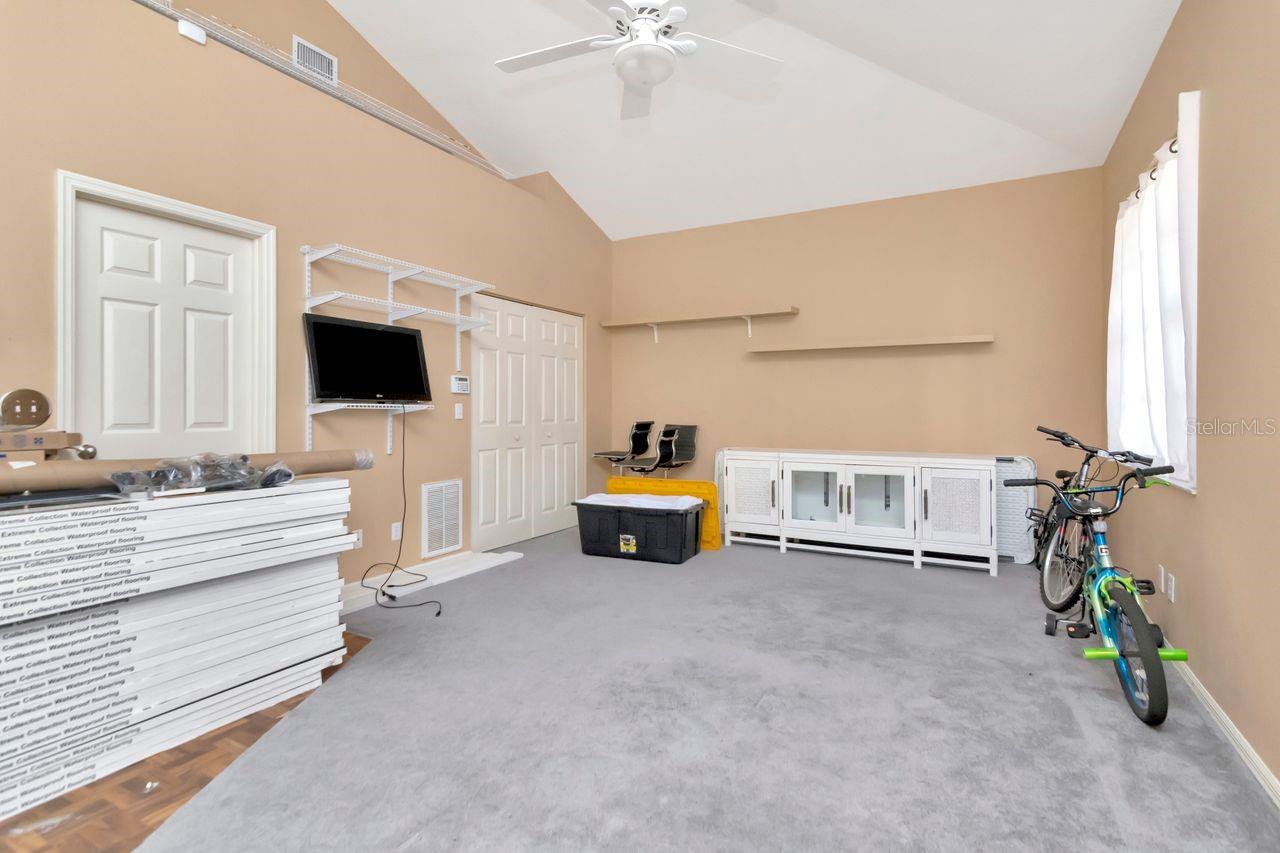 Image 32 of 45 For 13104 Greengage Lane