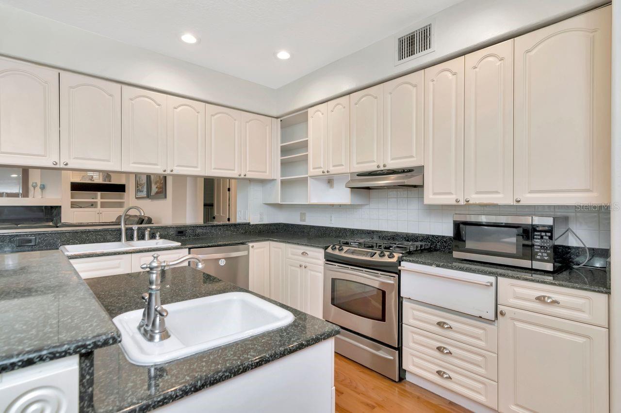Image 7 of 45 For 13104 Greengage Lane