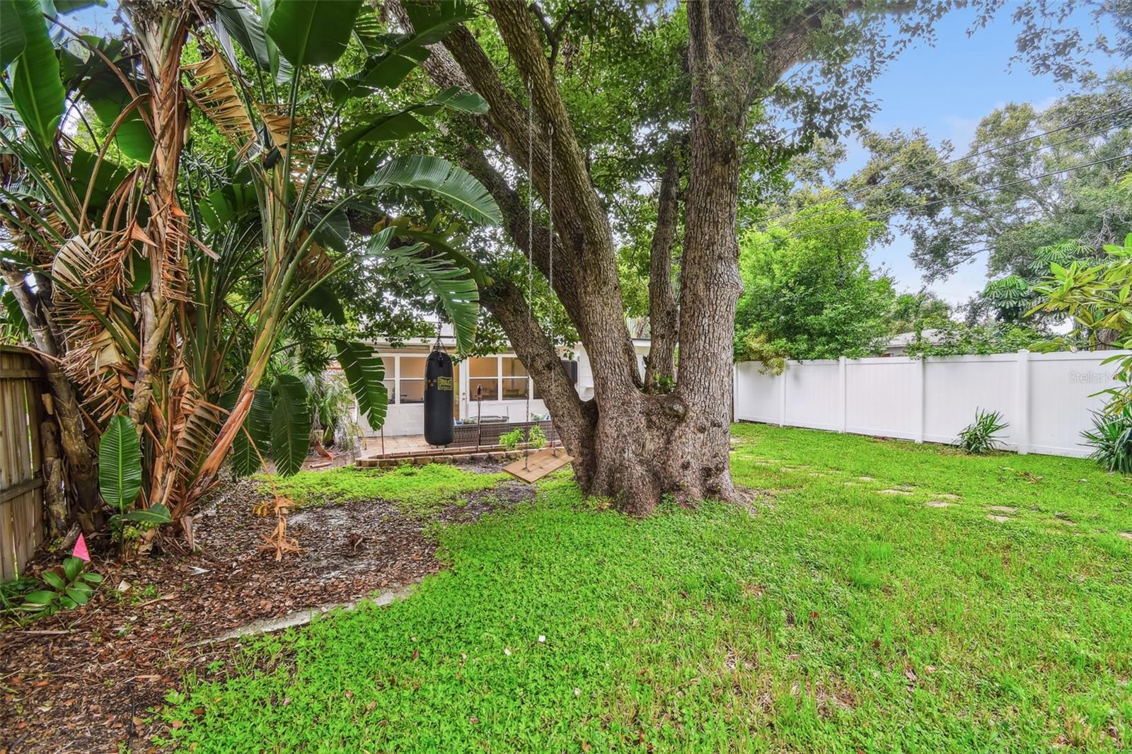 Image 23 of 27 For 719 51st Street N