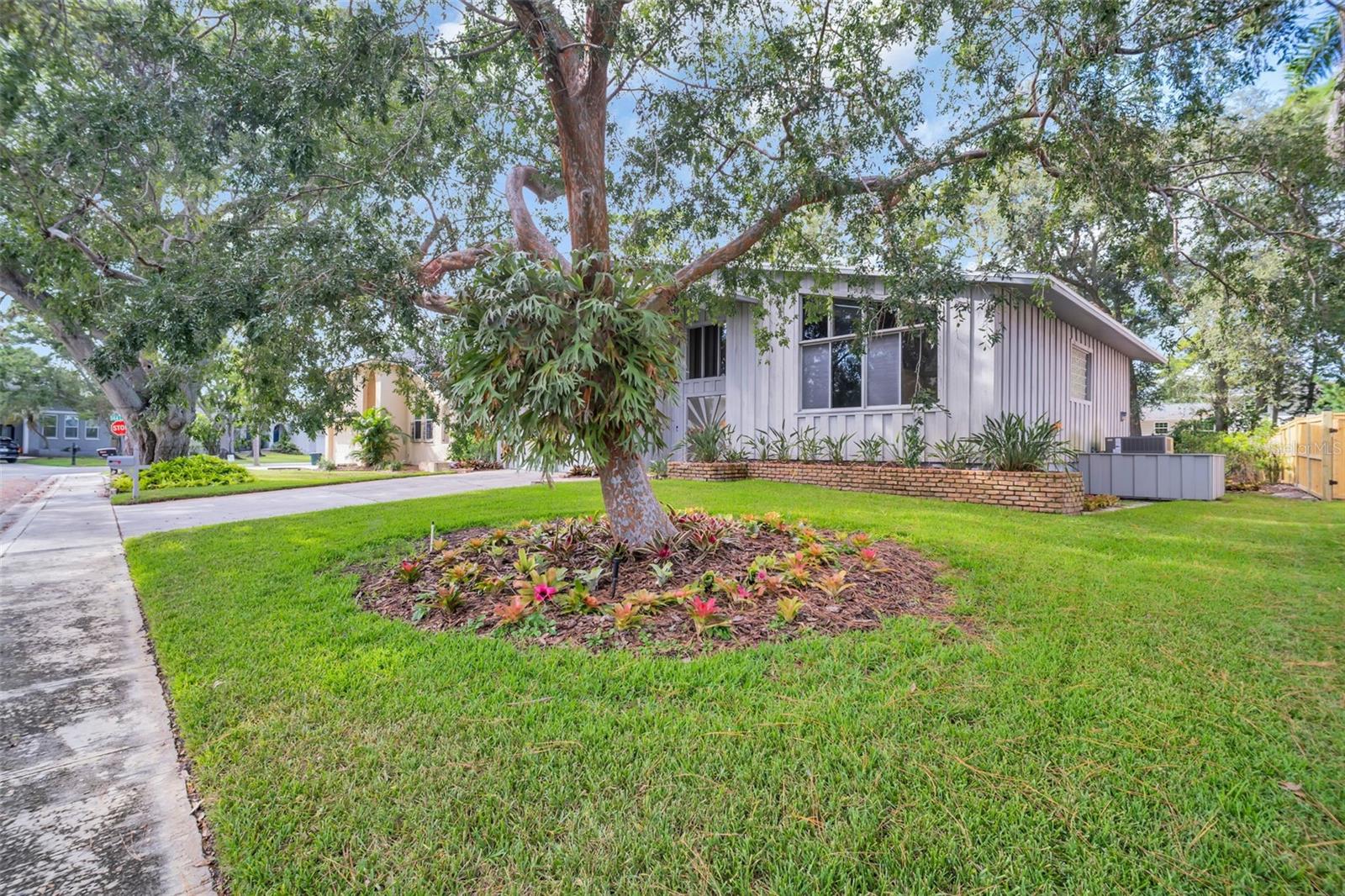 Image 39 of 45 For 14355 83rd Place