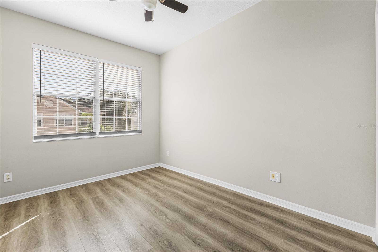 Image 19 of 24 For 3845 Virga Boulevard