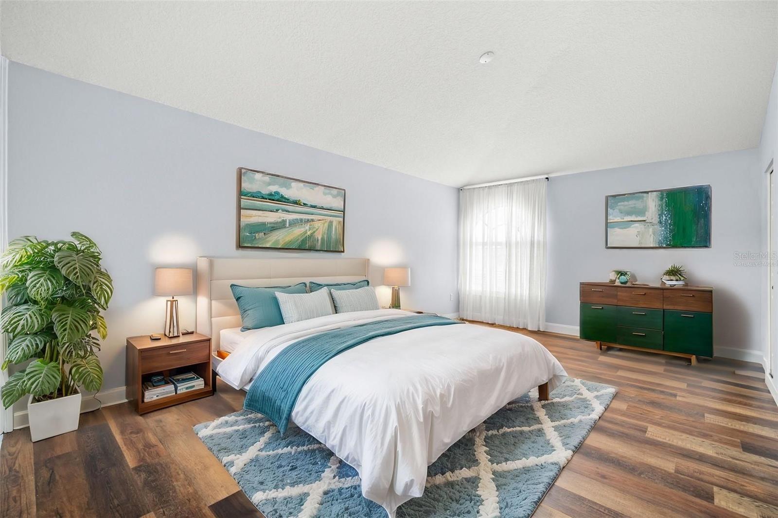 Listing photo id 40 for 4915 Augusta Avenue