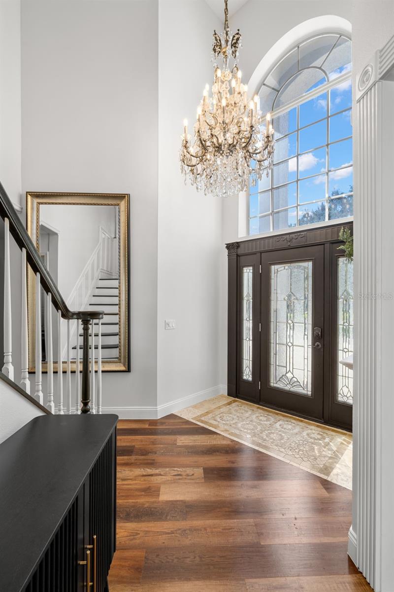 Listing photo id 6 for 4915 Augusta Avenue
