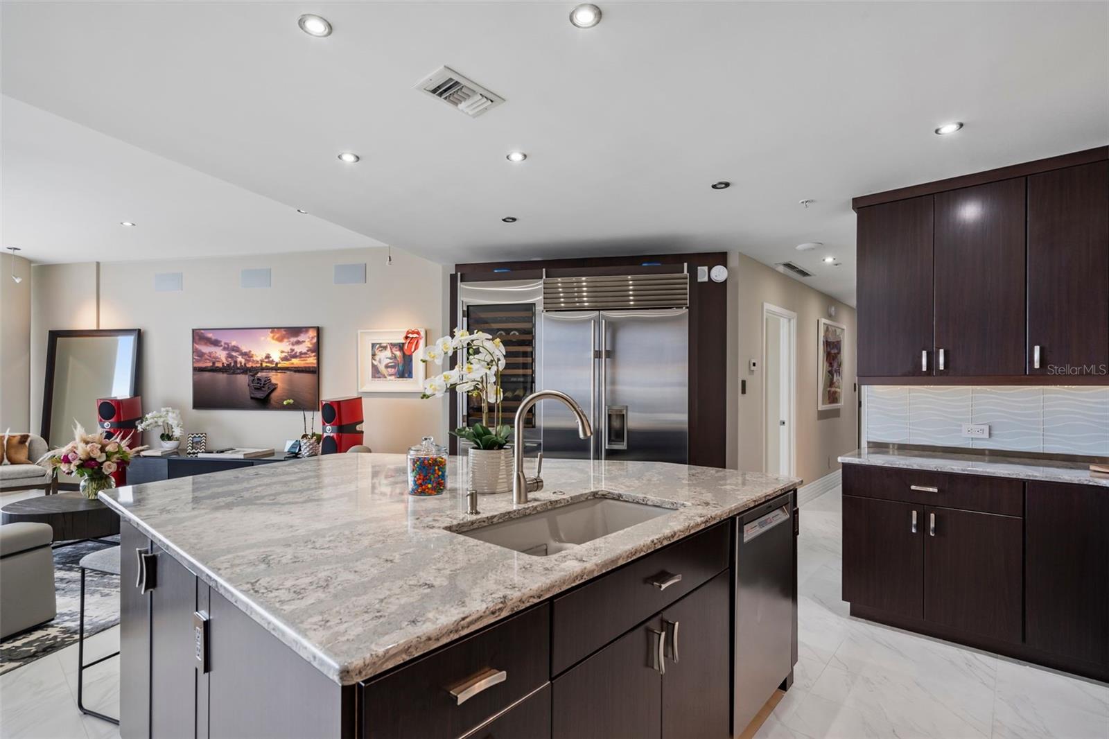 Image 11 of 70 For 175 1st Street S 3203