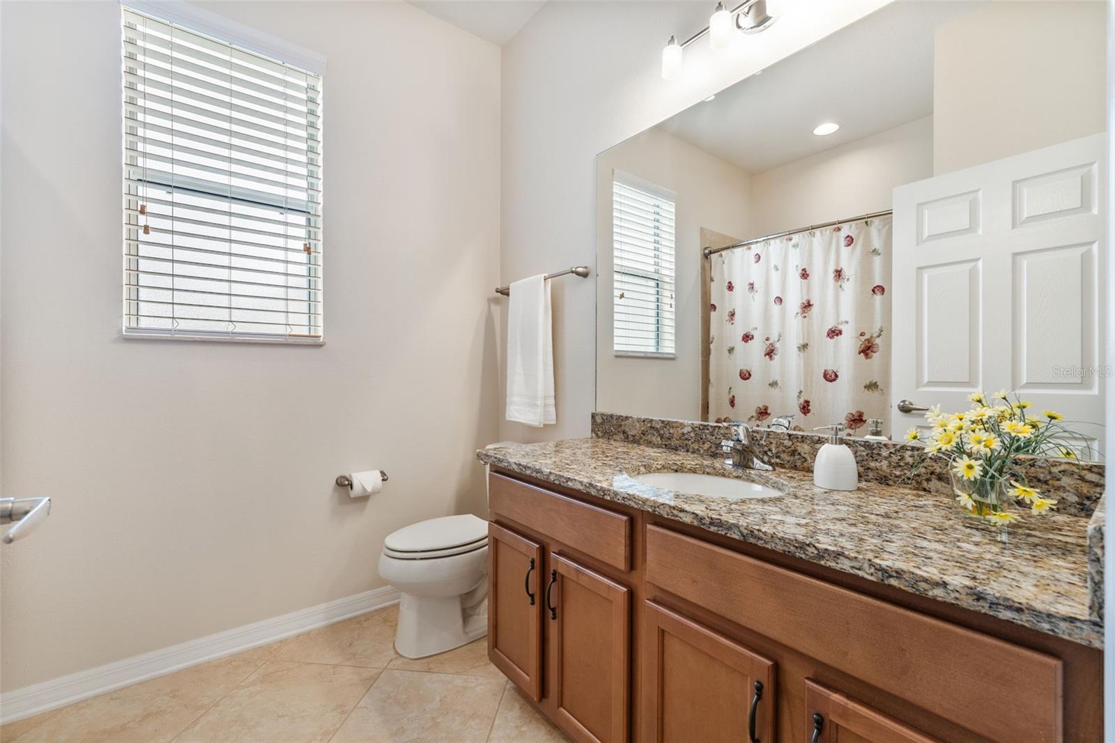 Image 11 of 68 For 22352 Bartholdi Circle