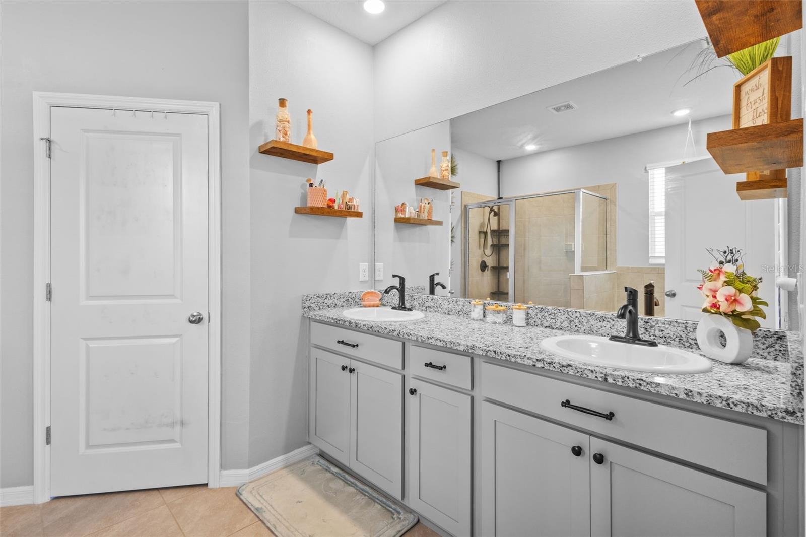 Image 22 of 43 For 11295 Timber Grove Lane