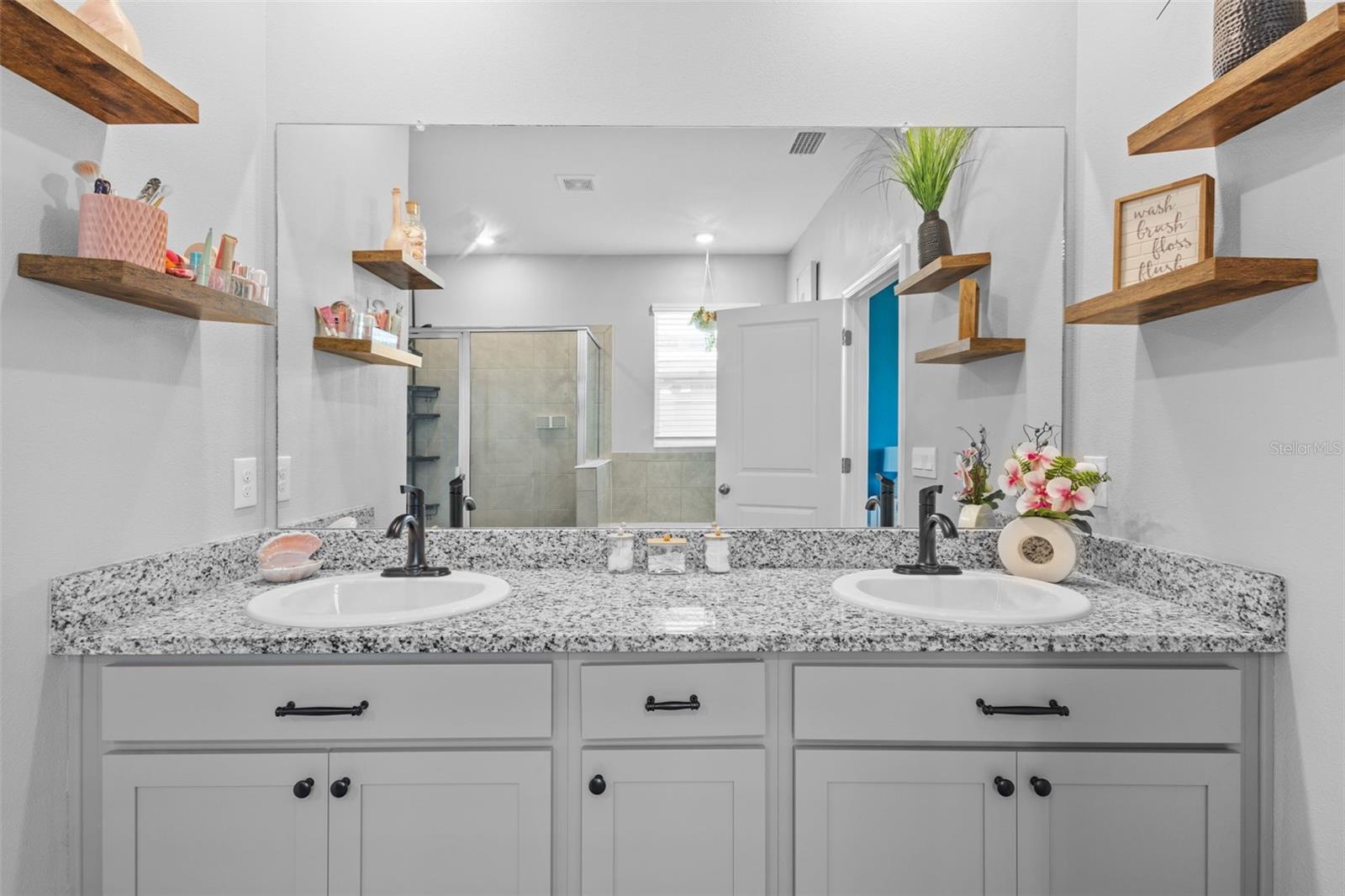 Image 23 of 43 For 11295 Timber Grove Lane