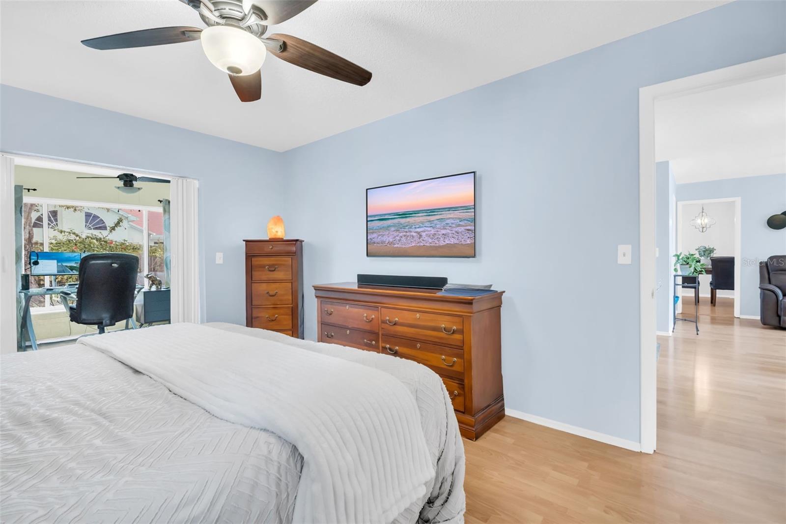 Image 13 of 55 For 2936 Macalpin Drive W