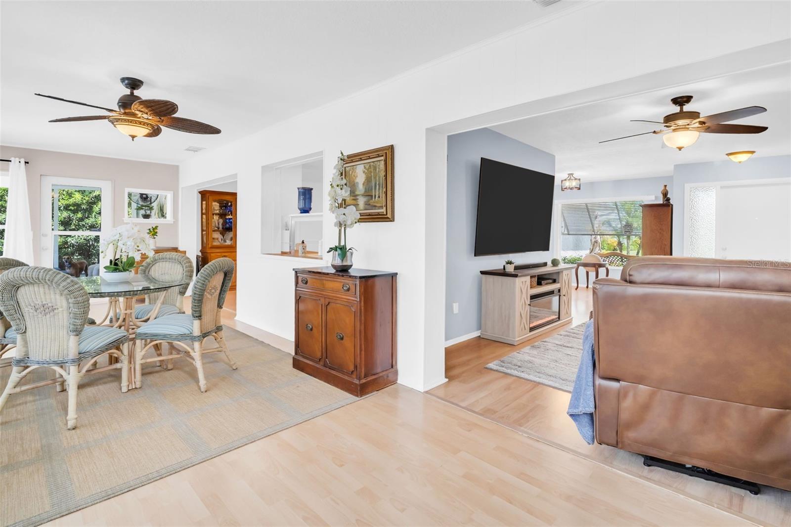 Image 18 of 55 For 2936 Macalpin Drive W
