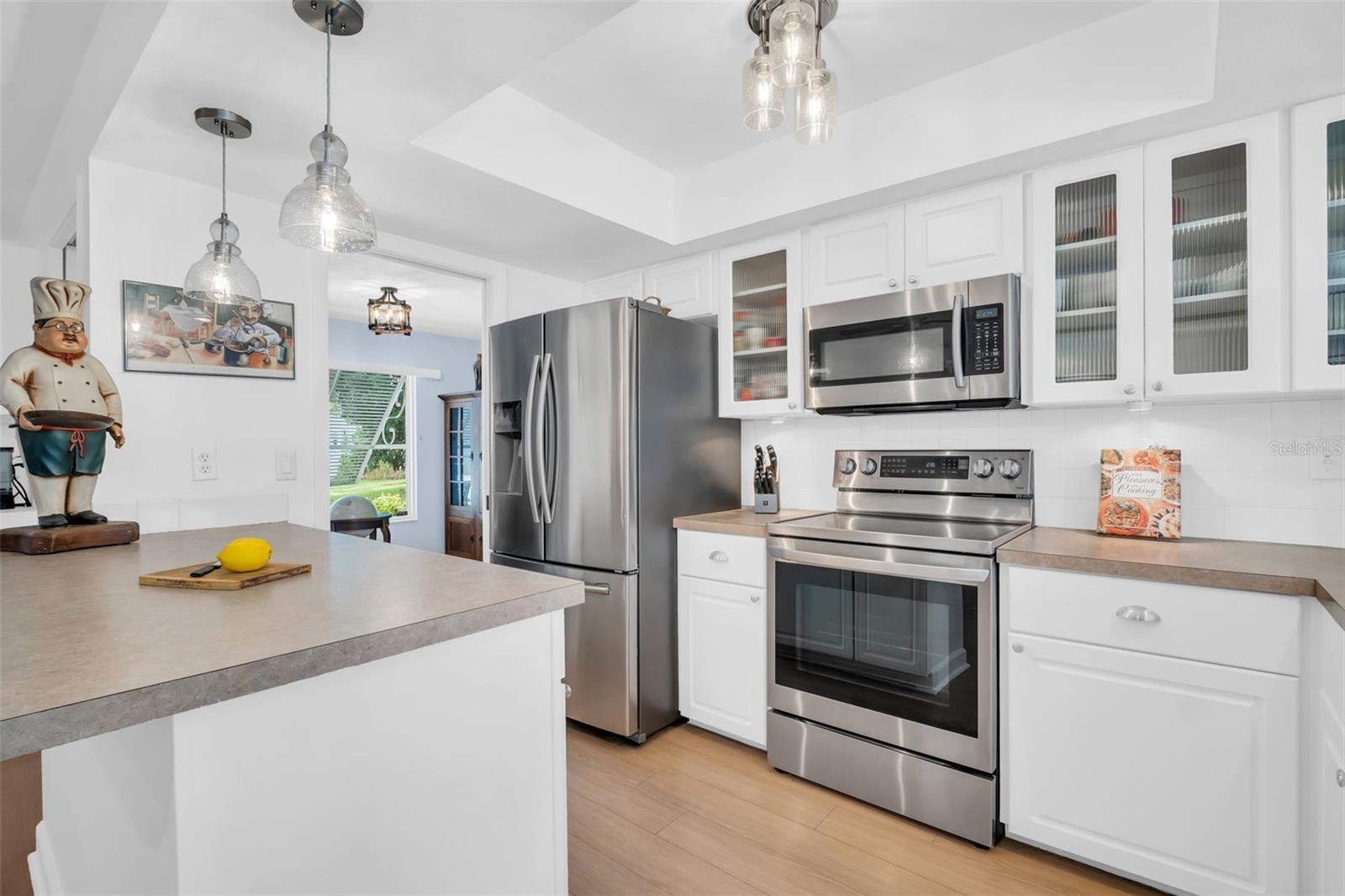 Image 24 of 55 For 2936 Macalpin Drive W