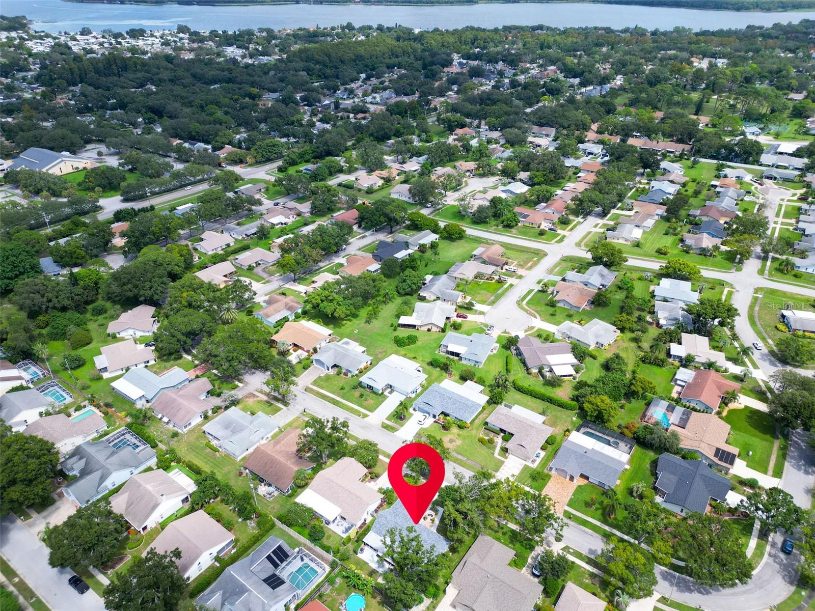Image 36 of 55 For 2936 Macalpin Drive W
