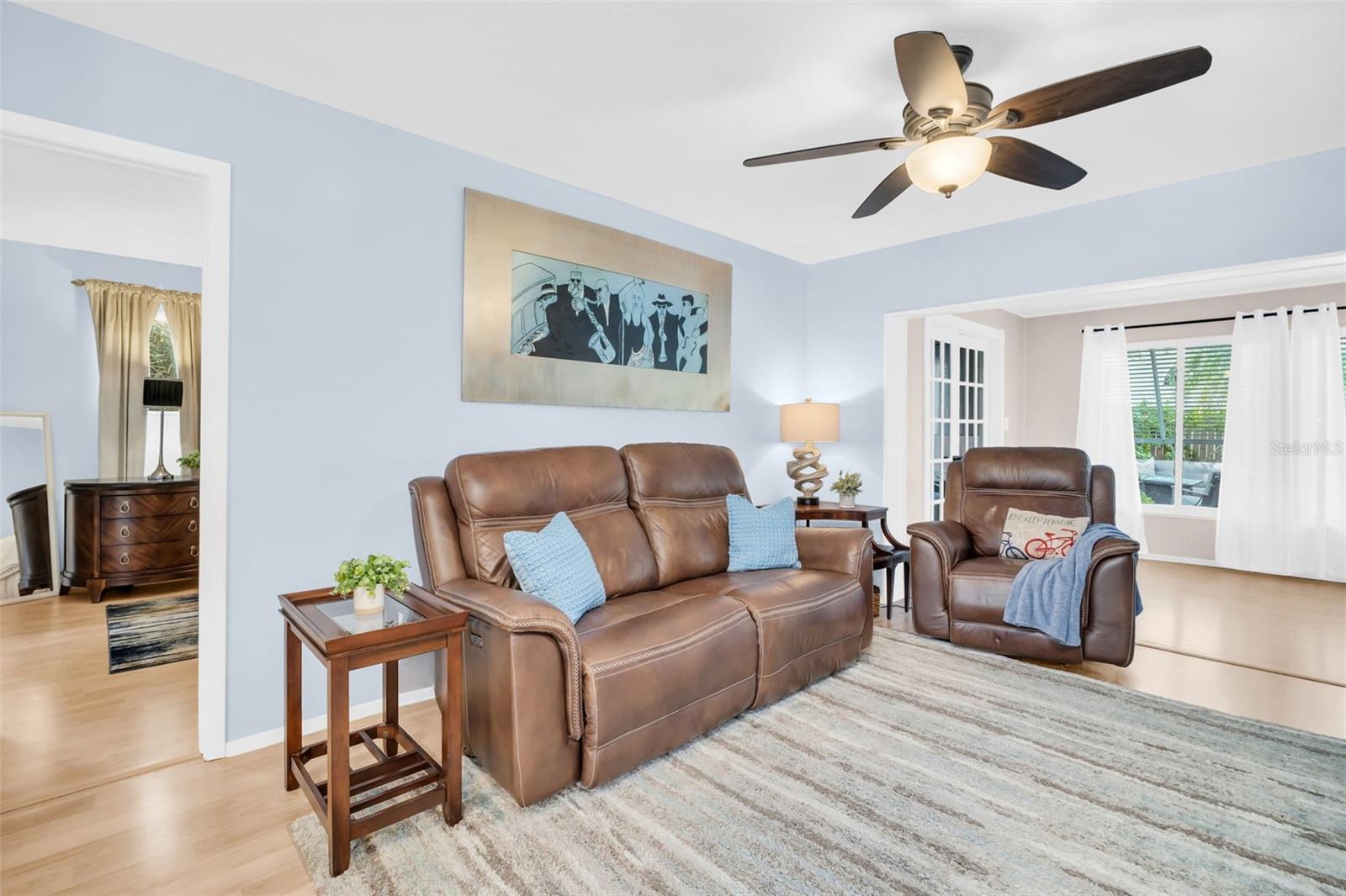 Image 8 of 55 For 2936 Macalpin Drive W