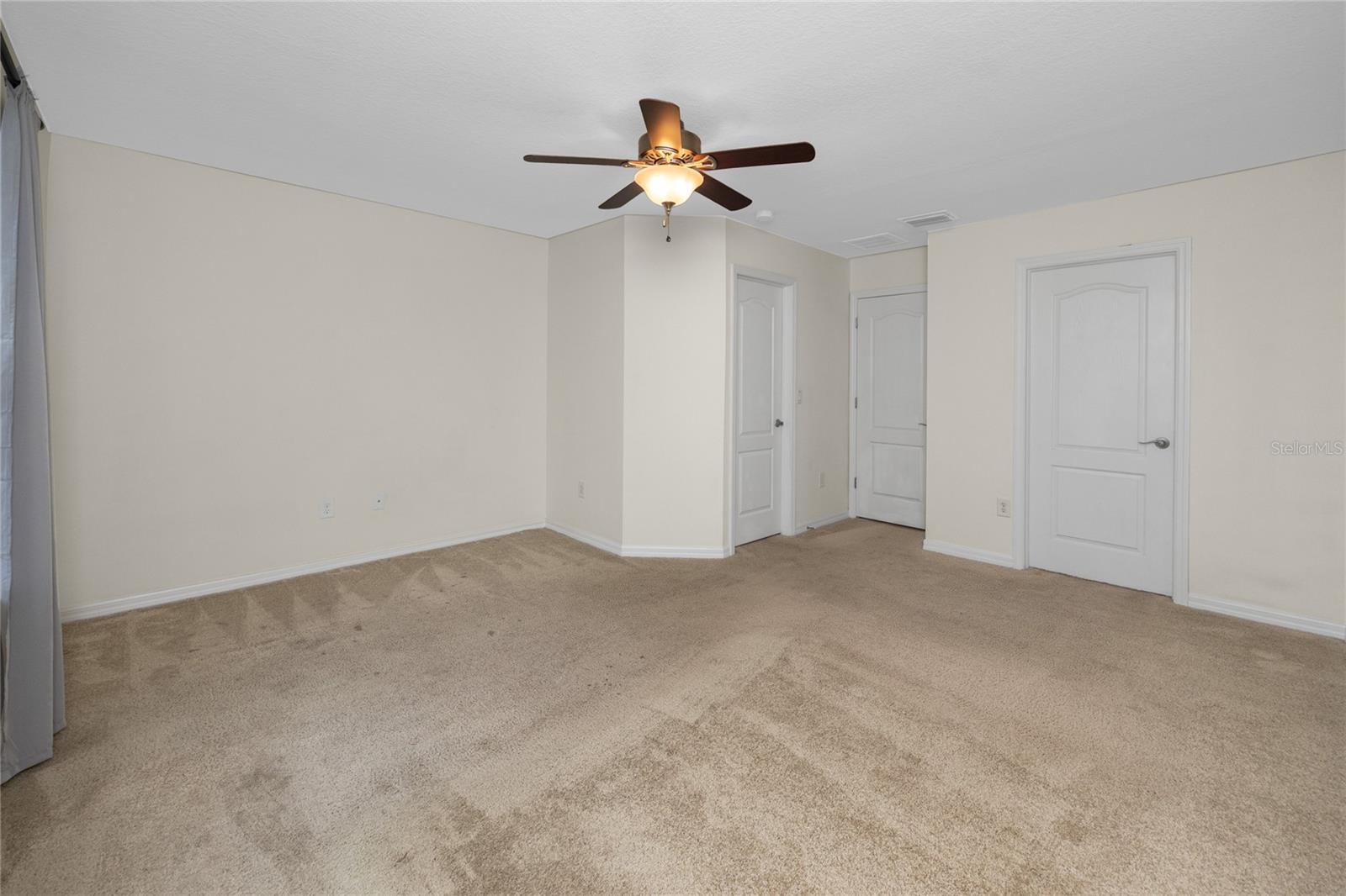 Image 18 of 33 For 5117 Bay Isle Circle