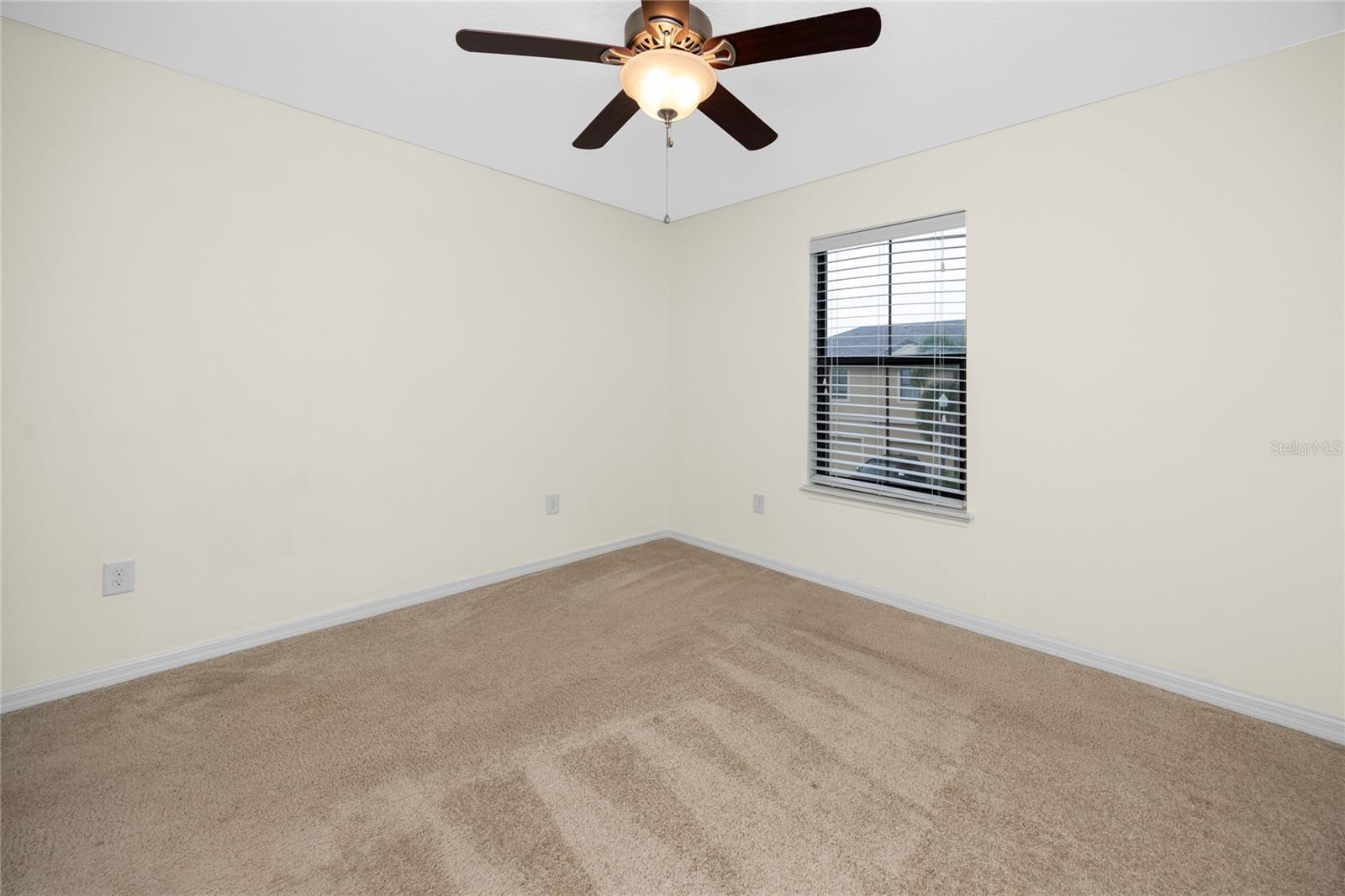 Image 21 of 33 For 5117 Bay Isle Circle